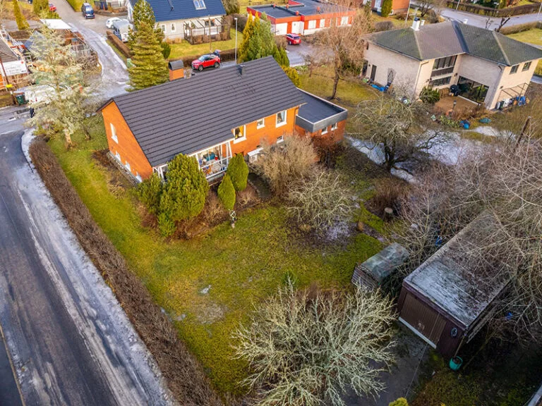 Byte av eternittak Vellinge Eskilstorp 768x576